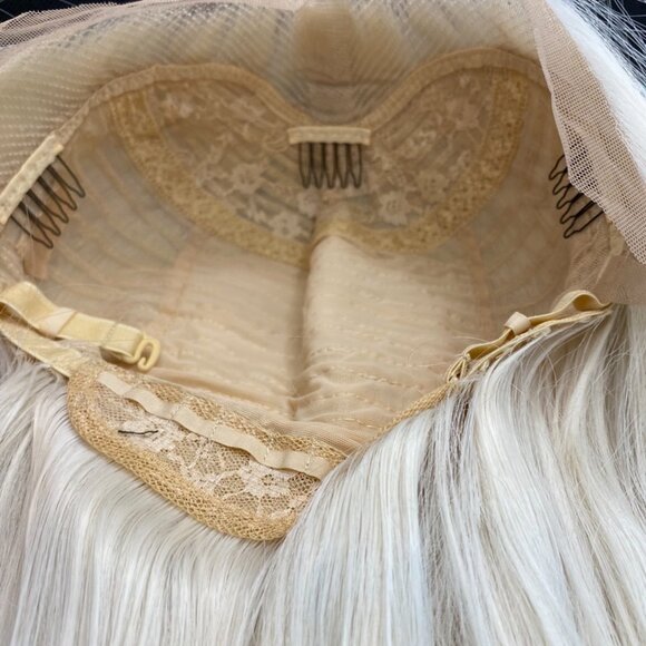 Platinum Blonde Lace Wigs - Picture 7 of 7